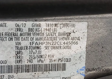 2012 Ford Focus Titanium z USA, uszkodzony, nr VIN 1FAHP3N22CL445066